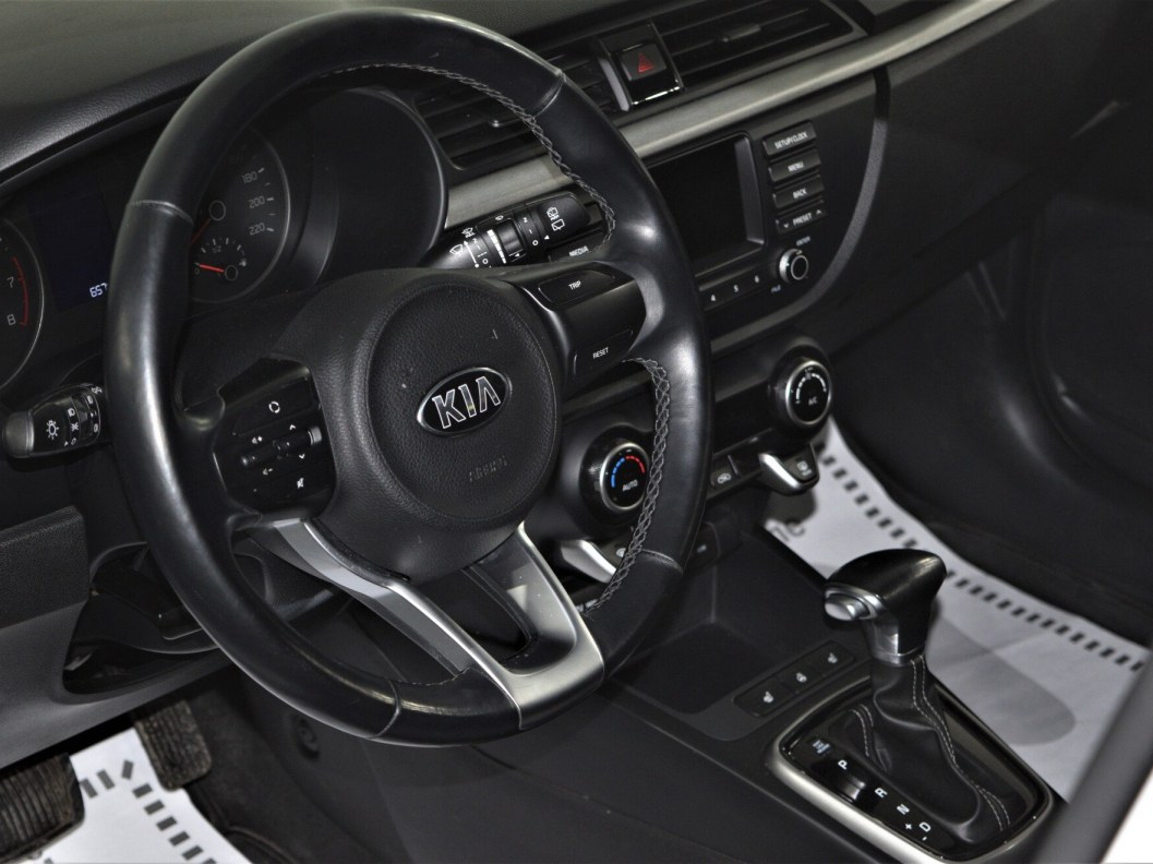 Kia Rio Luxe 1.6 АКПП, 2017, 42 769 км фото 16